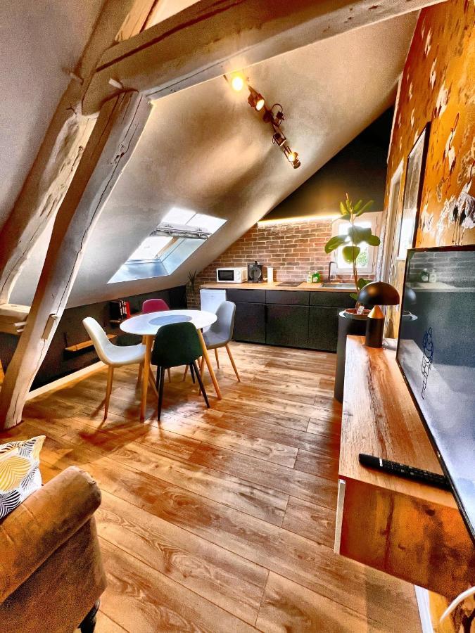 Appartement T2 Quartier Calme / Parking Gratuit Saint-Julien-les-Villas Ngoại thất bức ảnh